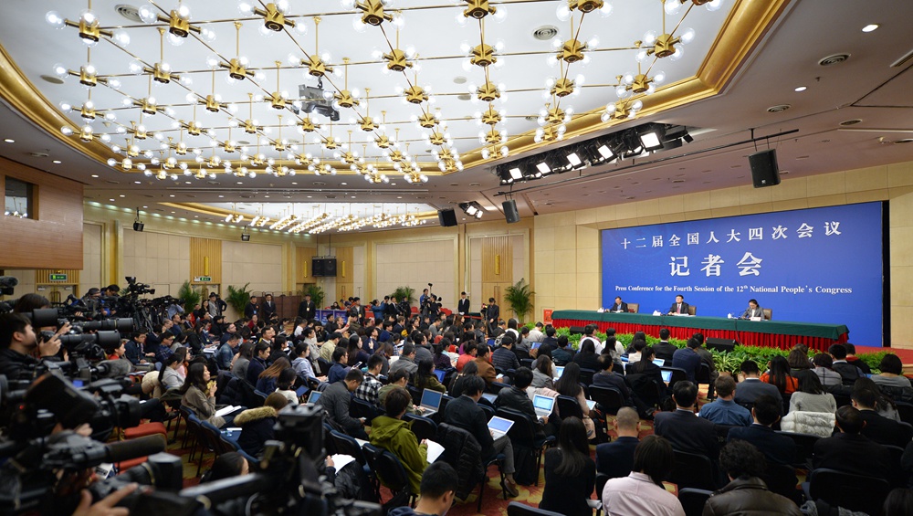 回放：环保部长陈吉宁就“加强生态环境保护”答记者问