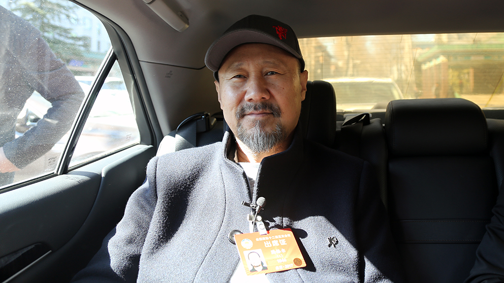 2017两会直达车:腾格尔心中的中国民族音乐