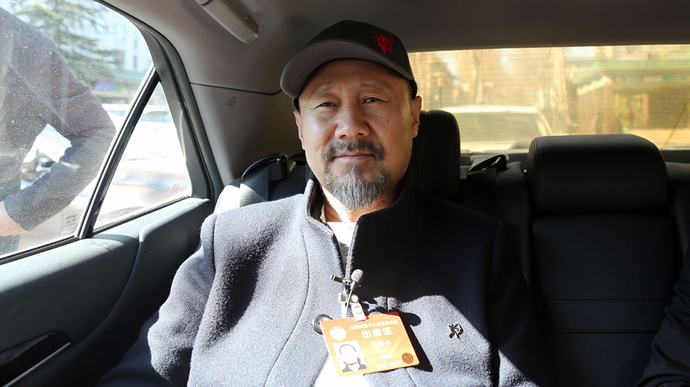 腾格尔:弘扬传统文化 重视中国民族音乐