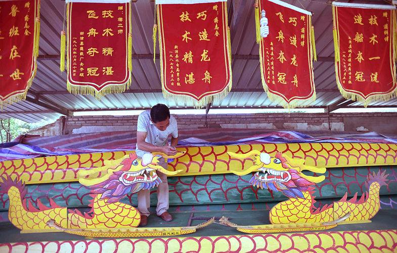 龙舟匠人蒋志全的手工船说