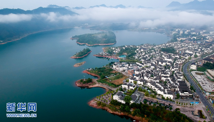 新华网评：新发展理念结&ldquo;硕果&rdquo;