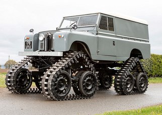 1958年款路虎老爷车配坦克履带 9月接受拍卖