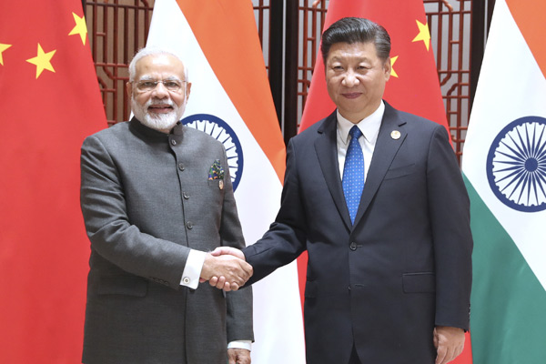 习近平会见印度总理莫迪