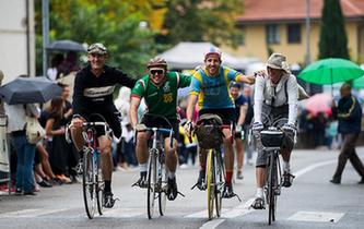 托斯卡納舉辦&ldquo;英雄&rdquo;復古騎行