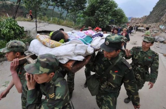 新青年&middot;冯维|有一种成长叫长大后我就成了解放军