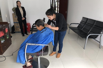 高端养老服务供给渐成热点   食宿医娱都免费：一个郊区社区的“老有所养”