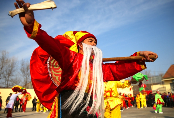 民俗表演迎元宵