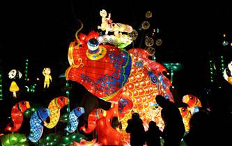 华灯初上迎元宵