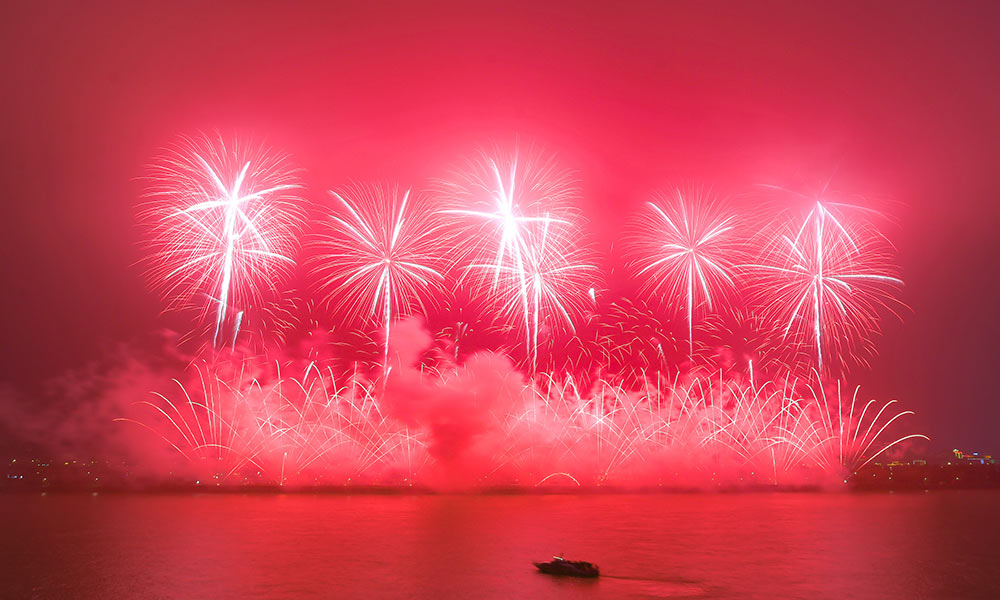 璀璨焰火闹元宵