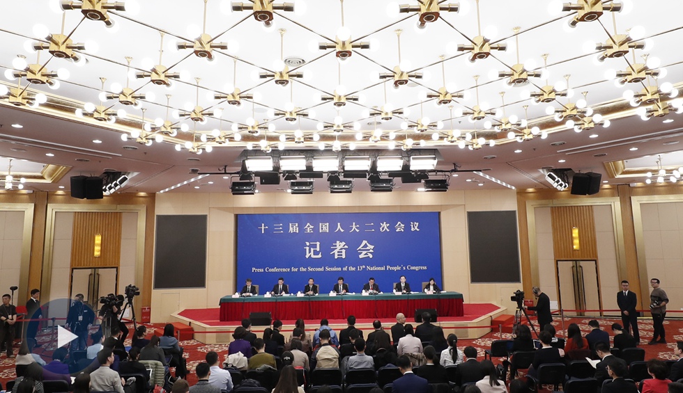 全国人大相关负责人就“人大监督工作”答记者问