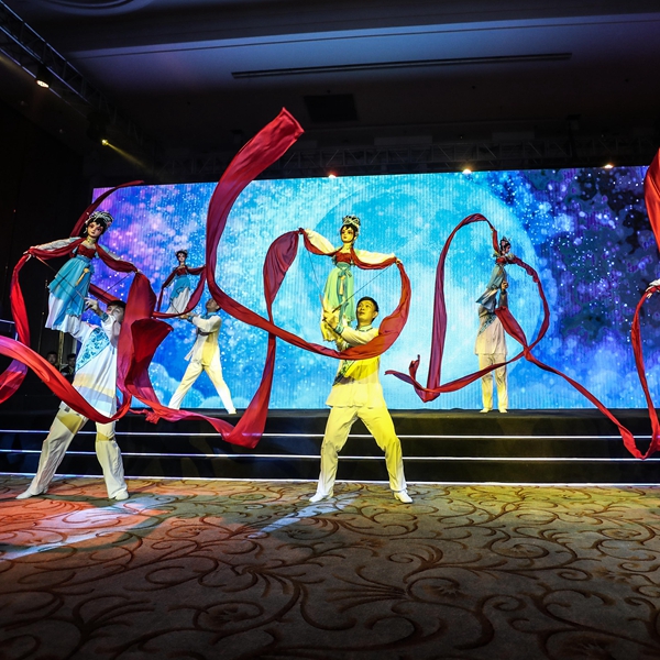 夏季达沃斯论坛举办文化晚宴