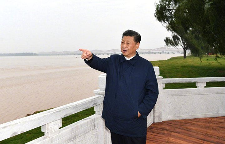 习近平在郑州考察制造业企业发展和黄河生态保护