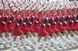 民兵方队:“铿锵玫瑰”绽放长安街