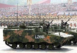 反坦克导弹方队:重型反坦克武器系统接受检阅