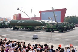 东风-5B核导弹方队:维护国家主权的坚强盾牌