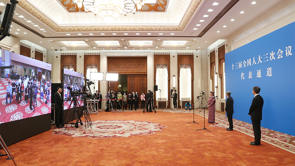 &ldquo;代表通道&rdquo;采访活动