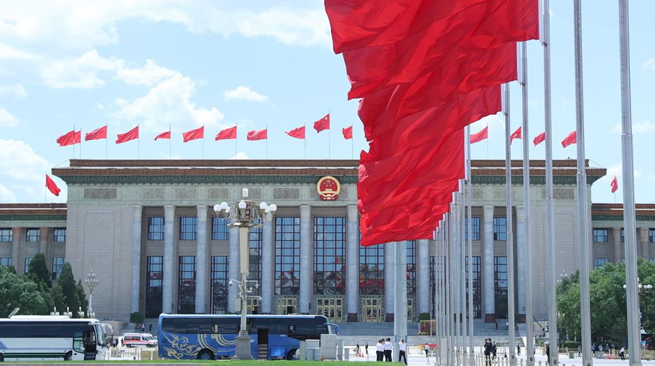 天安门广场上红旗飘扬