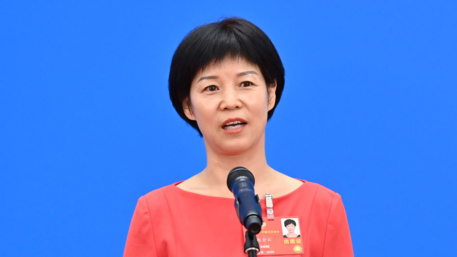 全国政协委员赵金云接受媒体采访