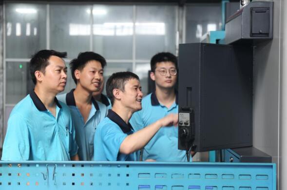 平凡的岗位，不平凡的业绩！&mdash;&mdash;习近平总书记重要讲话激励各行各业劳动者建功新时代