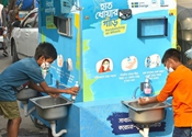 孟加拉国：移动洗手设施