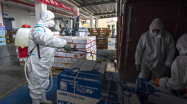 冷库里的劳动者