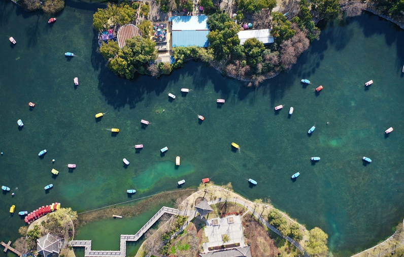 【&ldquo;飞阅&rdquo;中国】春意浓 游人醉