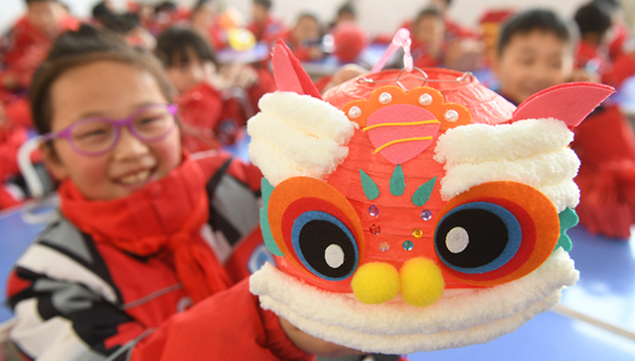 创意花灯迎元宵