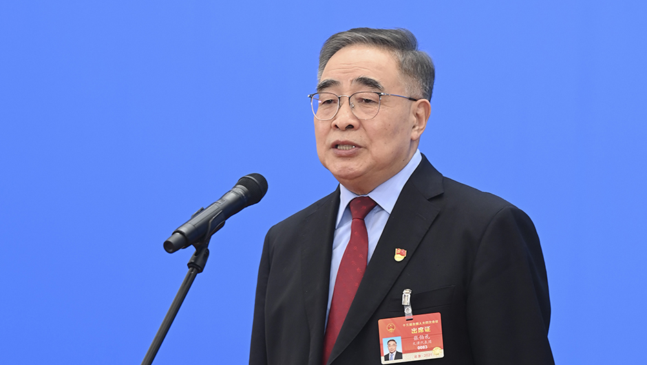 全国人大代表张伯礼通过网络视频方式接受采访