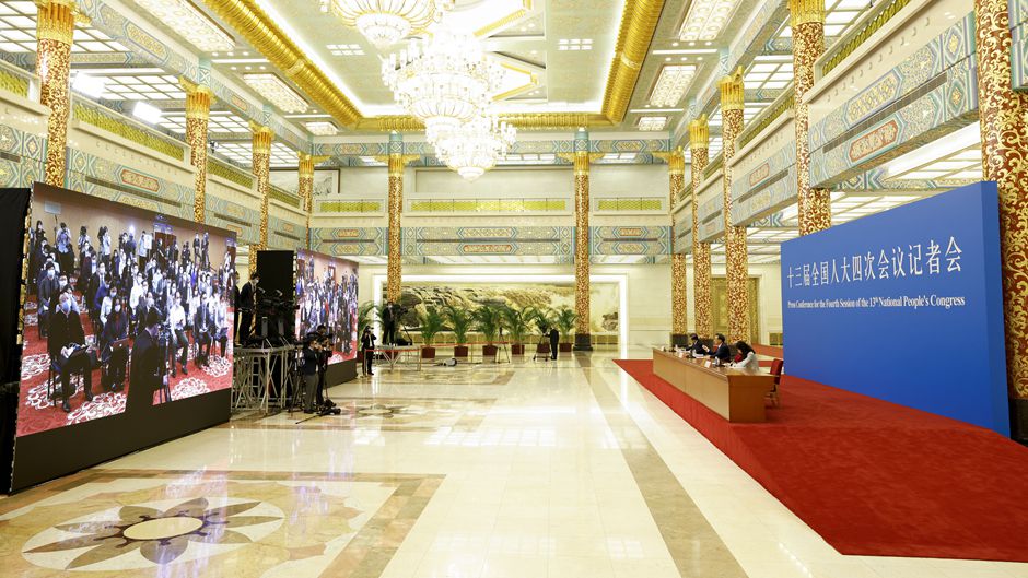 李克强总理回答中外记者提问