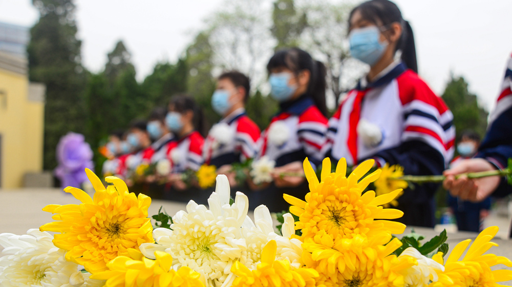 清明将至 缅怀先烈