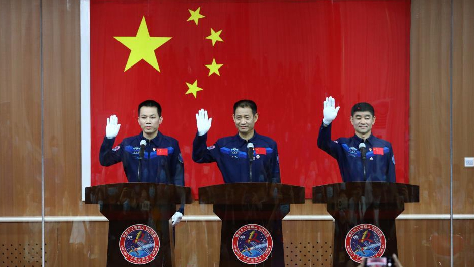 神舟十二号载人飞行任务航天员与记者见面