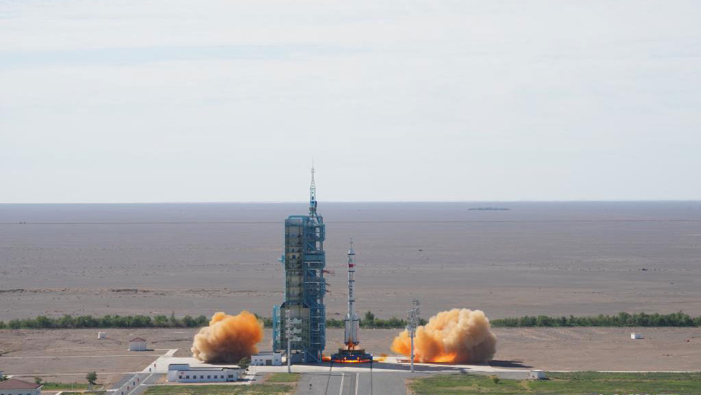 神舟十二号飞船发射升空