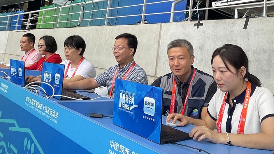 新华网直播团队已做好现场网络直播准备