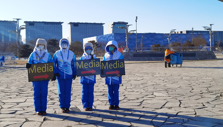 新华社记者岳冉冉