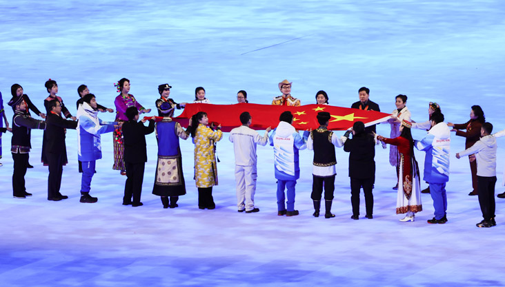 记者手记：开幕式现场，镜头外的充分情感