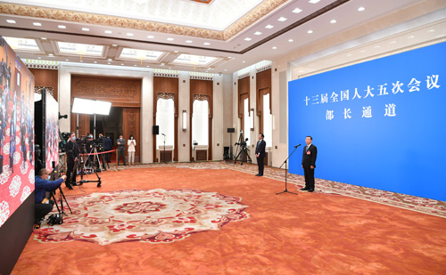 首场&ldquo;部长通道&rdquo;采访活动现场