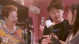 科技味、健康范……透视“孝心礼物”里的消费升级