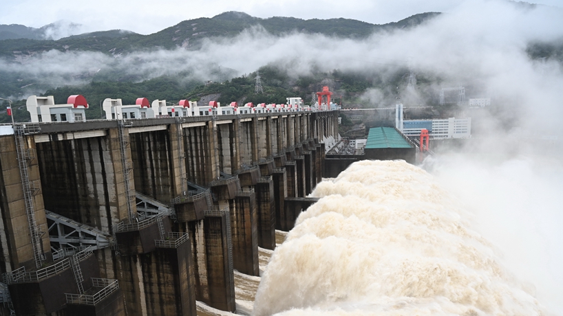 福建水口水电站持续多日开闸泄洪