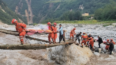 人民至上、生命至上