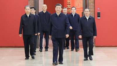 向着新的奋斗目标，出发！