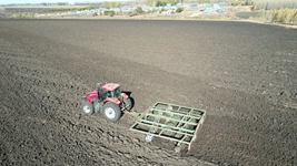 东北黑土地秋收一线:保护好“耕地中的大熊猫”