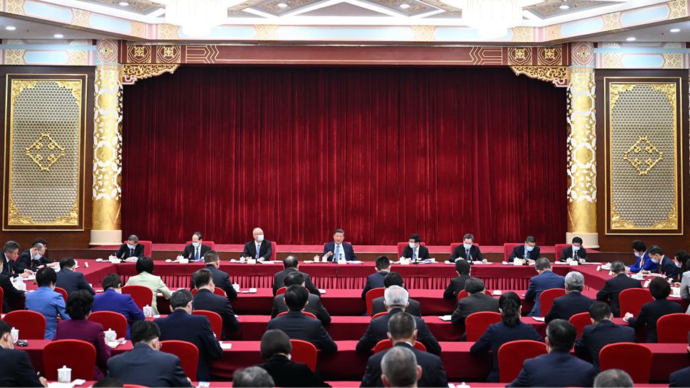 习近平总书记同出席全国两会人大代表、政协委员共商国是纪实