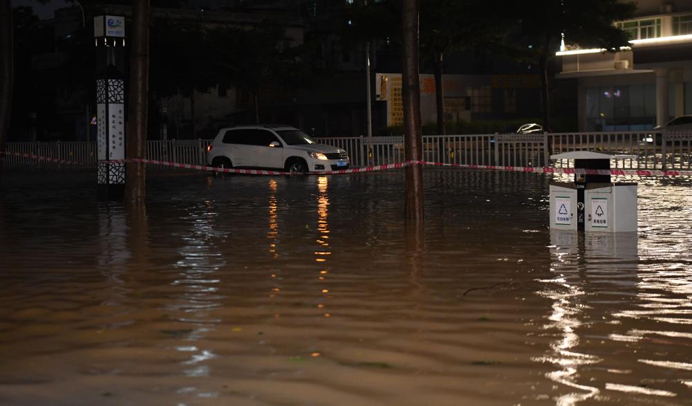 台风&ldquo;泰利&rdquo;登陆广东湛江