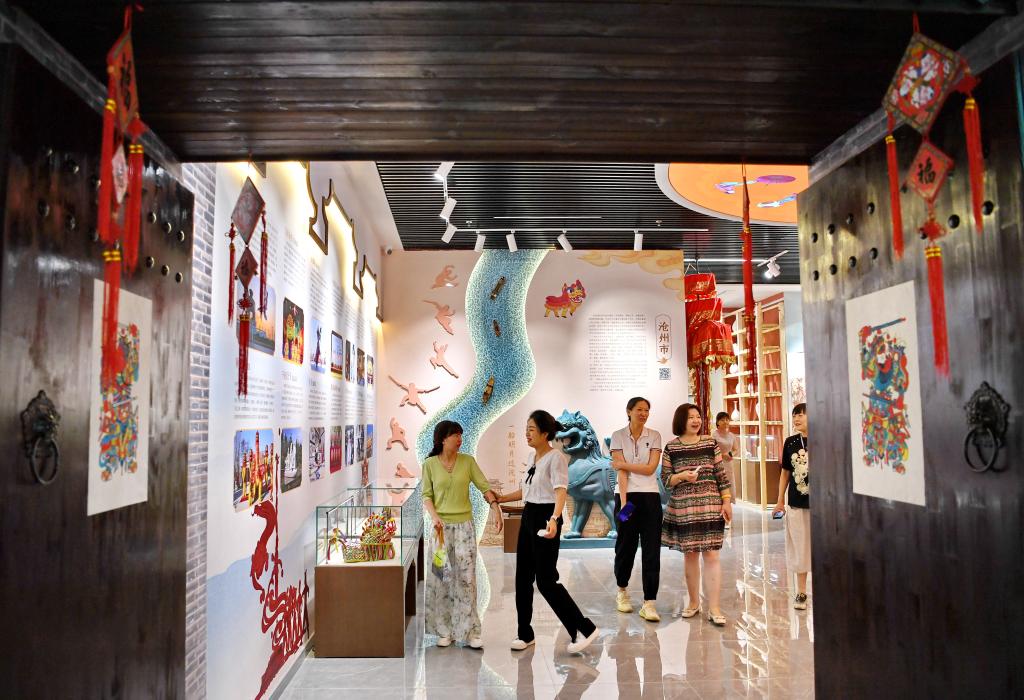 &ldquo;燕赵神韵&mdash;&mdash;河北省民间文艺精品展&rdquo;在正定举办