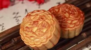 一口冬蓉月饼 吃出&ldquo;家乡的味道&rdquo;