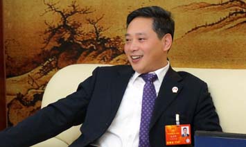 全国人大代表、南昌市市长陈俊卿