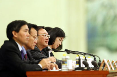 外交部长杨洁篪答记者问