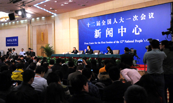 中央编办就《国务院机构改革和职能转变方案》有关内容和考虑答问