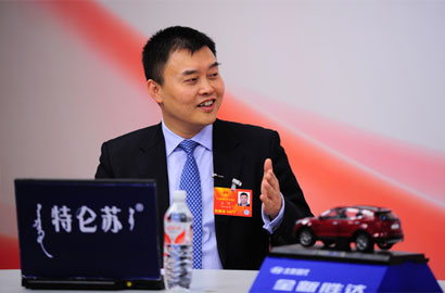 嘉宾姜明在访谈中