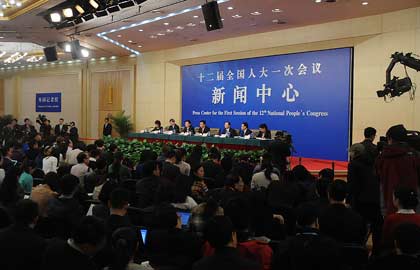 环保部就"环境保护与生态文明建设"答问